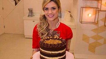 Imagem Beca Milano ensina receita de bolo de chocolate com fudge de limão